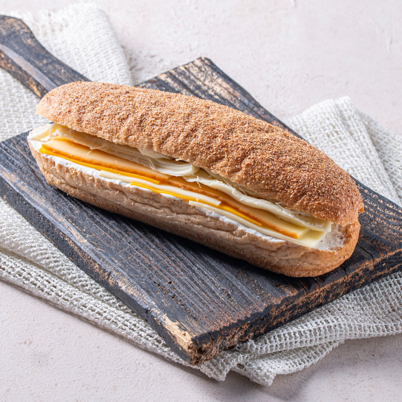 Üç Peynirli Sandviç